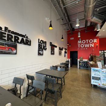 Motor Town Pizza - Inside - Pizza Near Me - Richmond Heights, Missouri