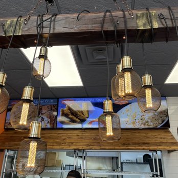 Upper Crust Pizza - I like the décor - Pizza Near Me - Akron, Ohio Upper Crust Pizza - I like the décor - Pizza Near Me - Akron, Ohio