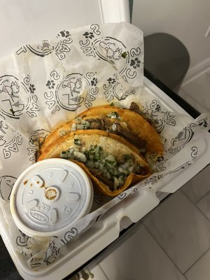 Pacos Tacos by null
