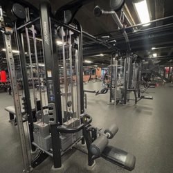 QNTM Fit Life - Cable machines