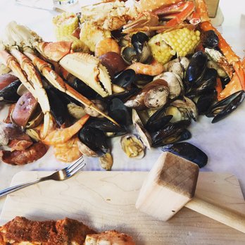 The Crab Pot - Judge of the ocean. - Seafood Near Me - Seattle, Washington The Crab Pot - Judge of the ocean. - Seafood Near Me - Seattle, Washington