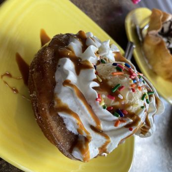 El Charro - Bridgewater - Churro Bowl with ice cream - Mexican Near Me - Bridgewater, Virginia