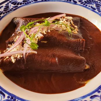 Los Tres Gallos - Enchiladas de Mole ($390) - Mexican Near Me - Cabo San Lucas, BCS