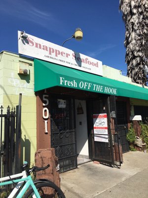 Snapper's Seafood Restaurant by null