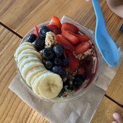 Pura Vida 1/2 Acai and 1/2 green base Bowl