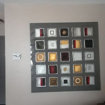 Best Western Premier Hotel Aristocrate - Cool art - Hotels Near Me - Quebec, Quebec