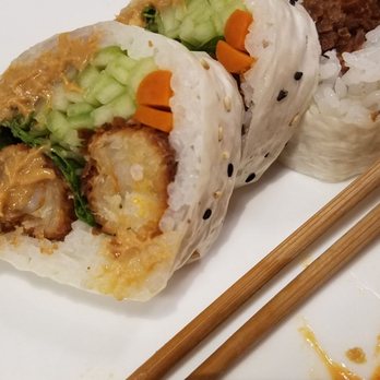 Blue Fish - Thai shrimp roll. Not good - Sushi Bars Near Me - Montrose, California
