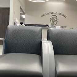 Oral & Facial Surgery for Adults & Children - Waiting room and check-in desk.