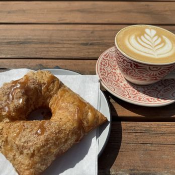 Aaktun Coffee & Bar - The Waves Latte & Churruna - Coffee & Tea Near Me - Durham, North Carolina