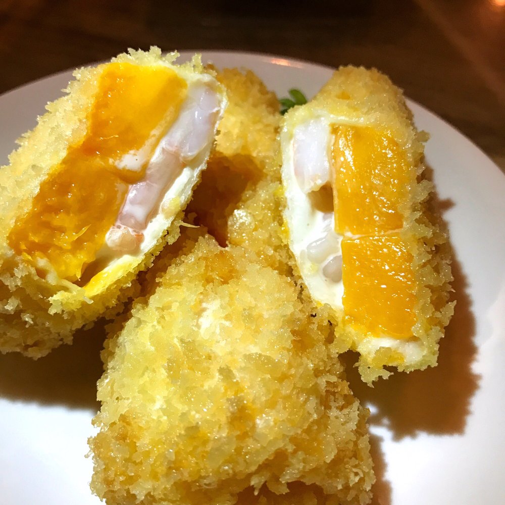 Din Tai Fung - Mango shrimp rolls are awesome - Chinese Near Me - Melbourne, VIC Din Tai Fung - Mango shrimp rolls are awesome - Chinese Near Me - Melbourne, VIC