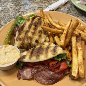 Boulevard Diner - Italiano Panini - Bakeries Near Me - Whitesboro, New York