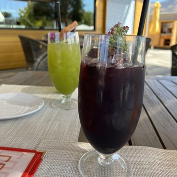 Campo Poolside - Agua fresca - Cocktail Bars Near Me - Calistoga, California Campo Poolside - Agua fresca - Cocktail Bars Near Me - Calistoga, California