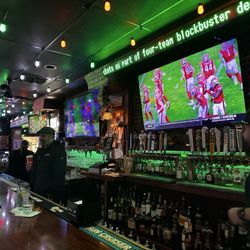 A Dam Good Sports Bar