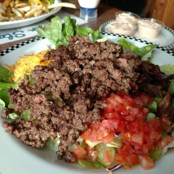 Black Bear Diner Barstow - Bacon cheeseburger salad I have had it three times, I'm in love - Breakfast & Brunch Near Me - Barstow, California