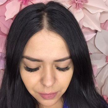 White Feather Lashes - Volume fill - Eyelash Service Near Me - Costa Mesa, California White Feather Lashes - Volume fill - Eyelash Service Near Me - Costa Mesa, California
