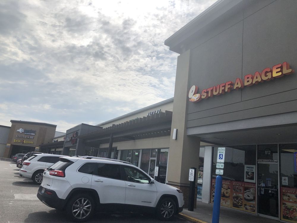 STUFF A BAGEL Updated September 2024 14 Photos 177 Jerusalem Ave