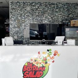 theBESTdamnsalad - Front of store