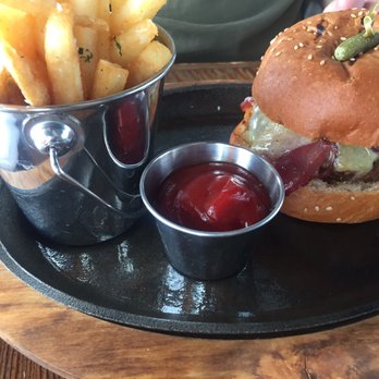 Battello - RD Burger - Italian Near Me - Jersey City, New Jersey