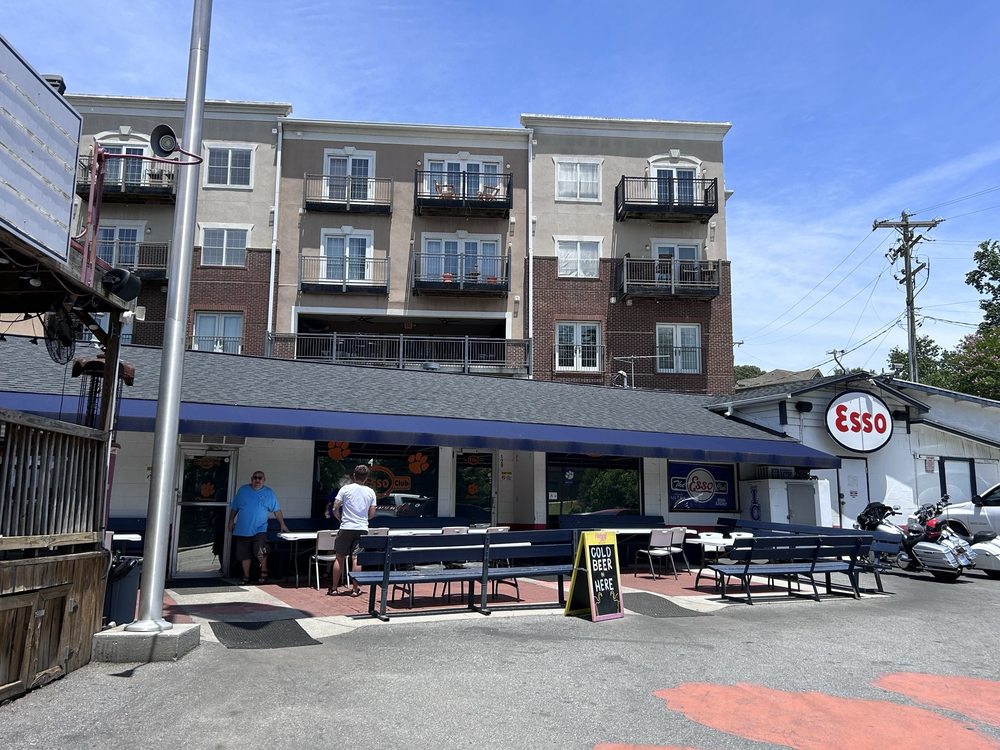 Social spots from The Esso Club