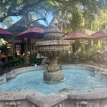 Bin 39 - Courtyard - Wine Bars Near Me - St. Augustine, Florida