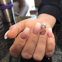 Luxe Nail Spa - By at Jan  754-212-5571