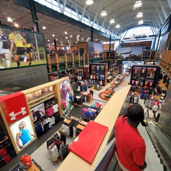 DICK'S Sporting Goods - Sports Wear Near Me - Buffalo, New York