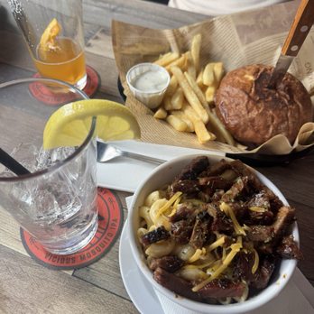 Oak Grove Tavern - We got the side of brisket mac & cheese, and the smash burger special. - Dive Bars Near Me - Oak Grove, Oregon Oak Grove Tavern - We got the side of brisket mac & cheese, and the smash burger special. - Dive Bars Near Me - Oak Grove, Oregon