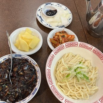 Dowon Chinese Restaurant - Chinese Near Me - Honolulu, Hawaii Dowon Chinese Restaurant - Chinese Near Me - Honolulu, Hawaii