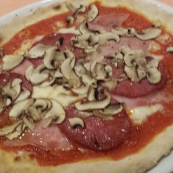 Ratskeller Da Vittorio - Pizza Ratskeller - Italian Near Me - Sindelfingen, BW Ratskeller Da Vittorio - Pizza Ratskeller - Italian Near Me - Sindelfingen, BW