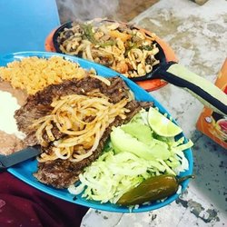 El Paisaje - Carne asada and fajita de pollo