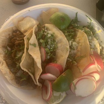 Tacos El Super - Asada and pastor tacos - Food Trucks Near Me - Fresno, California