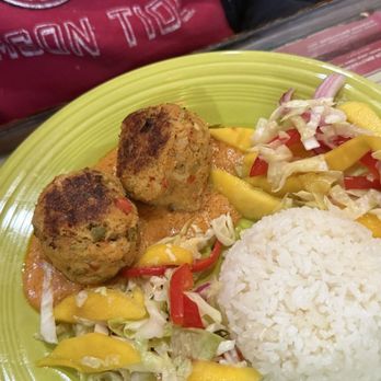 The Bubble Room - Bing Crabs-by (crab cakes) - Desserts Near Me - Captiva, Florida