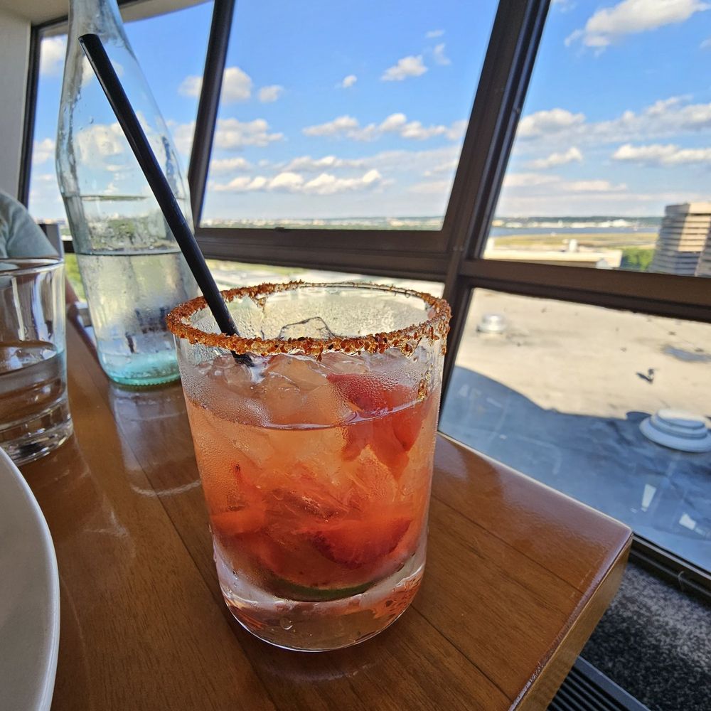 Skydome Restaurant - Cocktail - Lounges Near Me - Arlington, Virginia Skydome Restaurant - Cocktail - Lounges Near Me - Arlington, Virginia