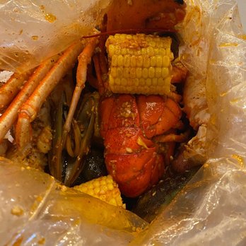 Cap't Loui - Seafood Boiler Lunch Special - Cajun/Creole Near Me - Fort Lee, New Jersey