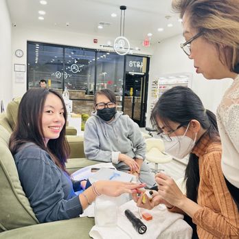OMG Nail Lounge - Best staff! - Nail Salons Near Me - Redondo Beach, California OMG Nail Lounge - Best staff! - Nail Salons Near Me - Redondo Beach, California