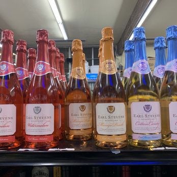 Bevbox - North Vallejo - Earl Stevens - Beer, Wine & Spirits Near Me - Vallejo, California Bevbox - North Vallejo - Earl Stevens - Beer, Wine & Spirits Near Me - Vallejo, California