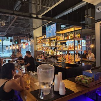 Moxy Chicago Downtown - Hotels Near Me - Chicago, Illinois Moxy Chicago Downtown - Hotels Near Me - Chicago, Illinois