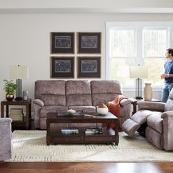 Comfortable Rooms - Our home decor selection provides the perfect finishing touch.
Accessories add fun and function to any room.