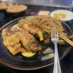 Sakura Teppanyaki & Sushi