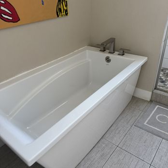 Perfect Timing Cleaning - Master bathroom - Home Cleaning Near Me Perfect Timing Cleaning - Master bathroom - Home Cleaning Near Me
