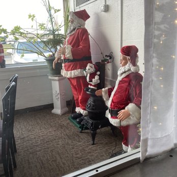 House of Como - Christmas year around - Arabic Near Me - Evansville, Indiana