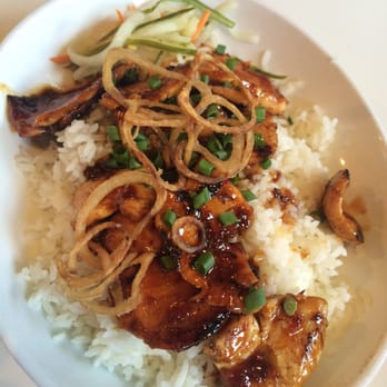 Lucky Robot Restaurant - Spicy chicken with white rice - Sushi Bars Near Me - Austin, Texas Lucky Robot Restaurant - Spicy chicken with white rice - Sushi Bars Near Me - Austin, Texas