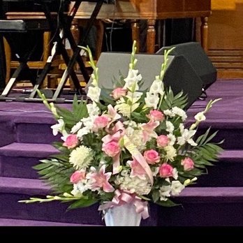 Lopez The Florist - The Beautiful Bouquet that was created last minute for a funeral that was already in progress. Thank you Lopez the Florist - Florists Near Me - Dorchester, Massachusetts