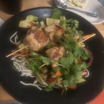 Local Ocean Seafoods - Tuna skewer over crispy rice noodles with vegetables - Seafood Markets Near Me - Newport, Oregon Local Ocean Seafoods - Tuna skewer over crispy rice noodles with vegetables - Seafood Markets Near Me - Newport, Oregon