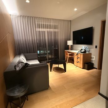 The Shay Hotel - Living room - Hotels Near Me - Culver City, California The Shay Hotel - Living room - Hotels Near Me - Culver City, California