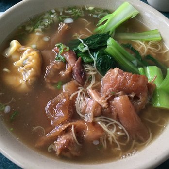 Canton Noodle House - sui-kau and beef tendon lo mein soup - Cantonese Near Me - Seattle, Washington Canton Noodle House - sui-kau and beef tendon lo mein soup - Cantonese Near Me - Seattle, Washington