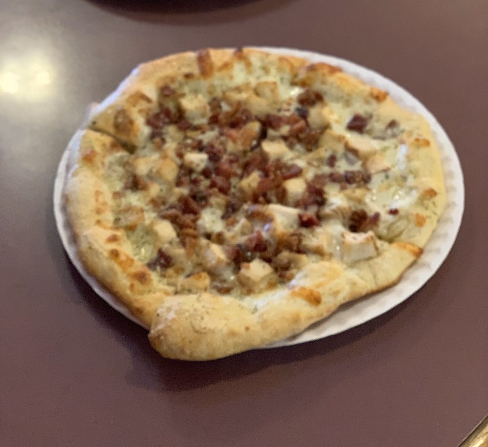 Downtown Pizza Pub, Harrodsburg Roadtrippers