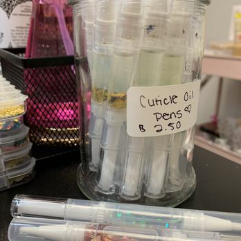 Mia Bella Lounge - Cuticle oil - Nail Salons Near Me - Albuquerque, New Mexico
