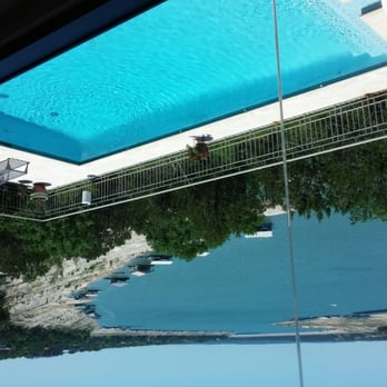 Dependable Window Cleaning Service - Window Washing Near Me - Austin, Texas