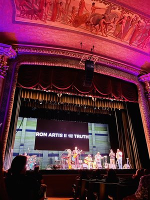 Hawaii Theatre by null